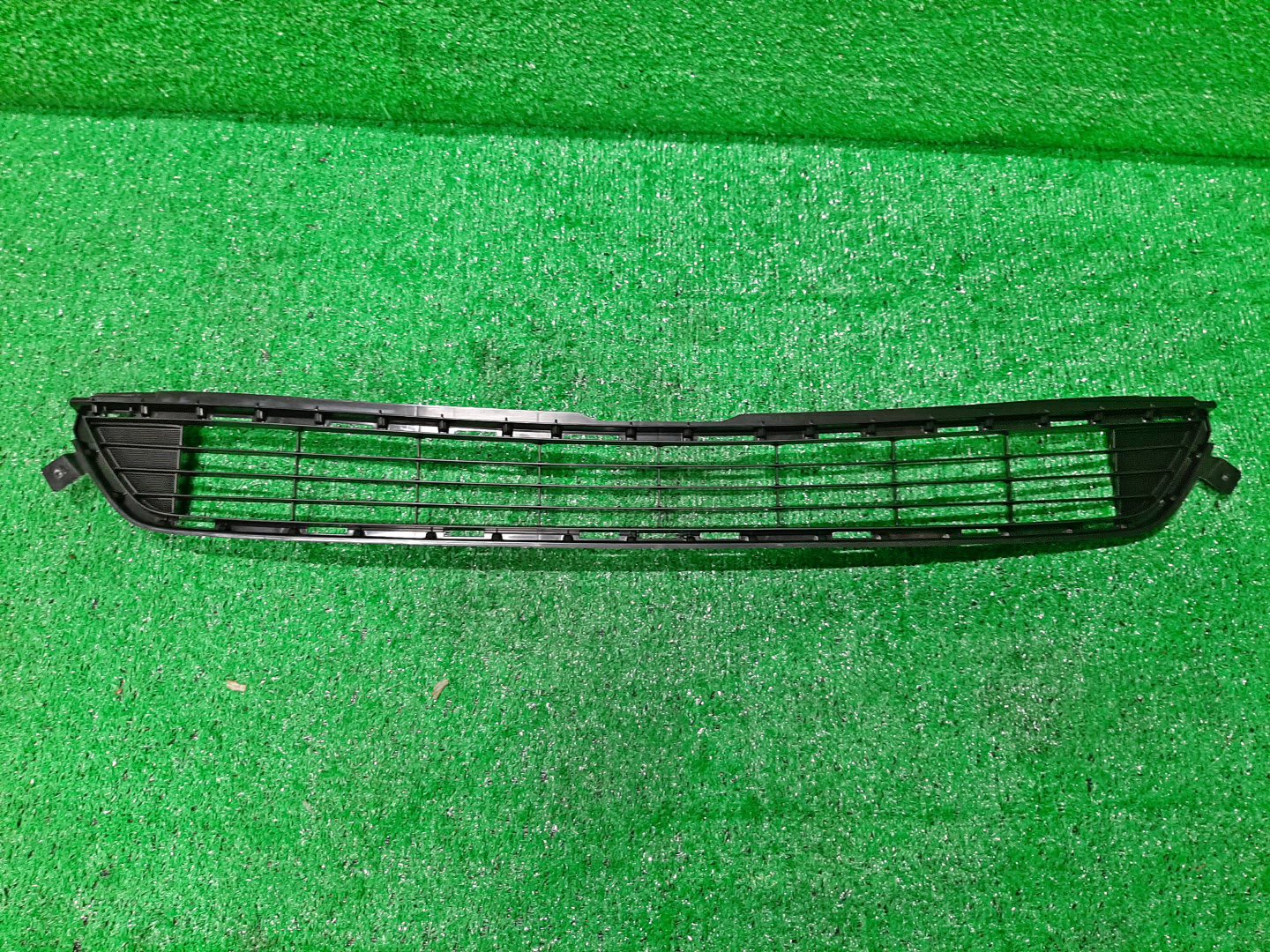 Решетка бамперная передняя TOYOTA RAV4 ASA42 53112-42090 1 ракурс