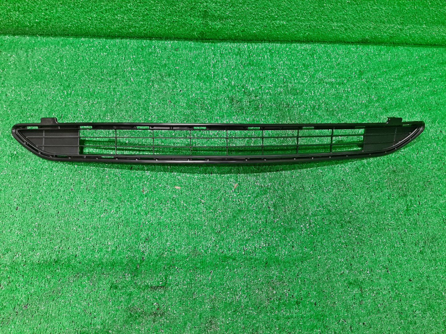 Решетка бамперная передняя TOYOTA RAV4 ASA42 53112-42100 1 ракурс
