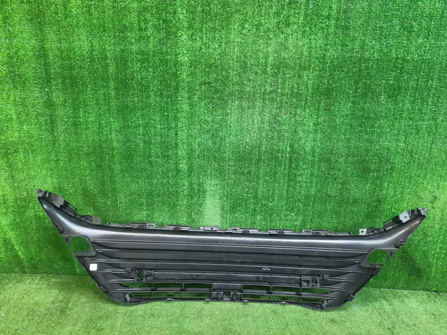 Решетка бамперная TOYOTA HARRIER AXUH80 53112-48400 2 ракурс