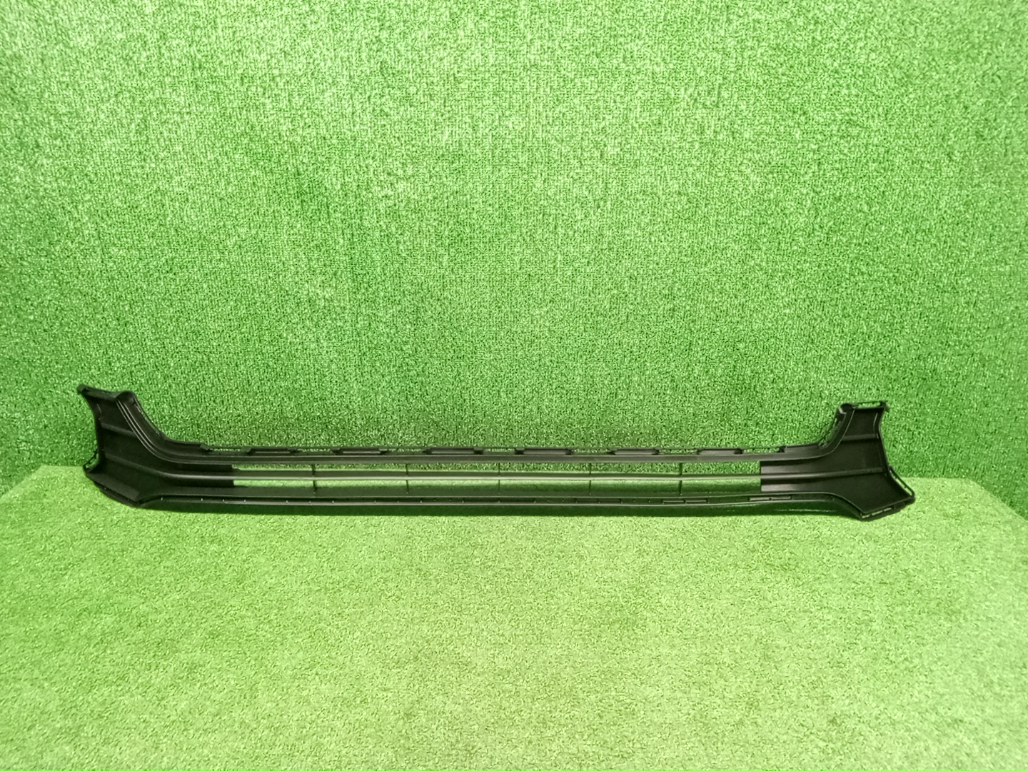 Решетка бамперная передняя TOYOTA TACOMA GRN305L 53112-04050 1 ракурс