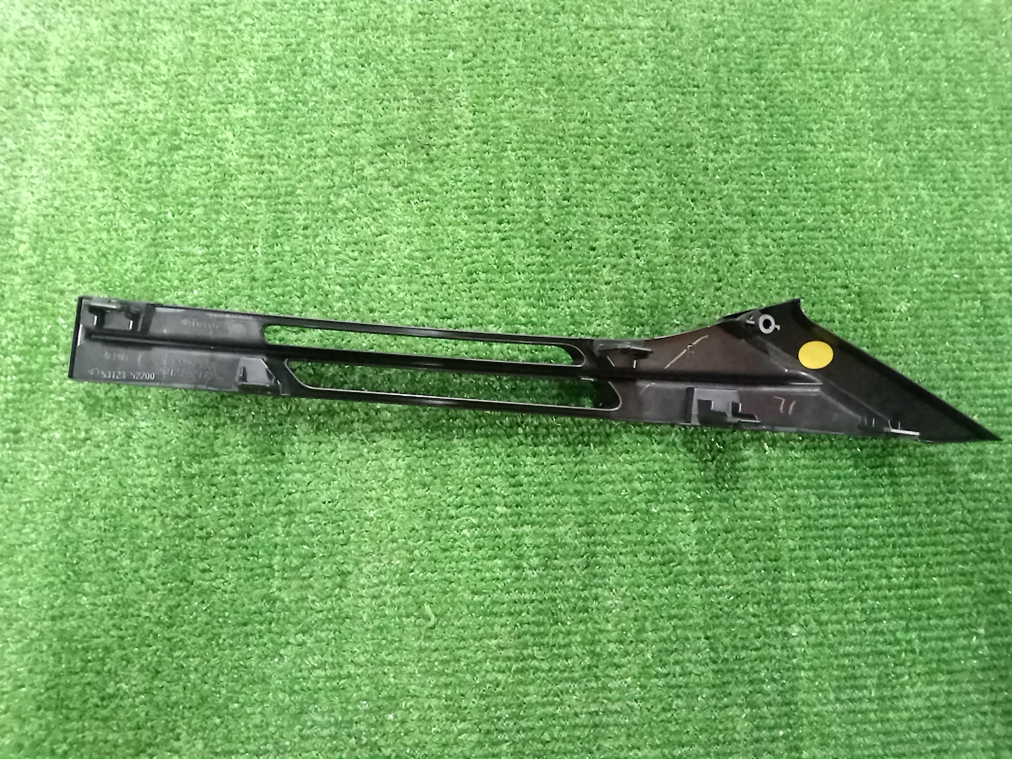 Решетка бамперная правая передняя TOYOTA YARIS GXPA16 G16E-GTS 53123-52200 2 ракурс