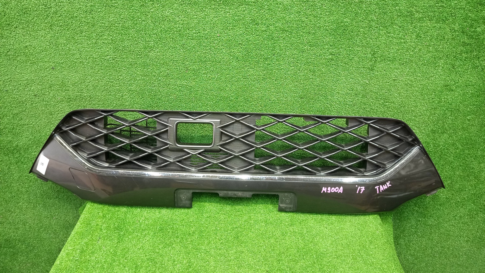 Решетка бамперная TOYOTA TANK M900A 53101-B1020 1 ракурс
