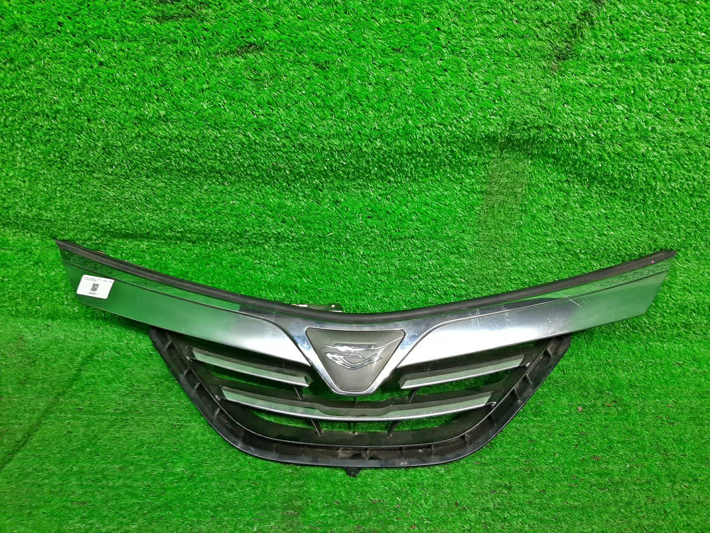 Решетка радиатора TOYOTA ESTIMA GSR55W 53101-28340 1 ракурс