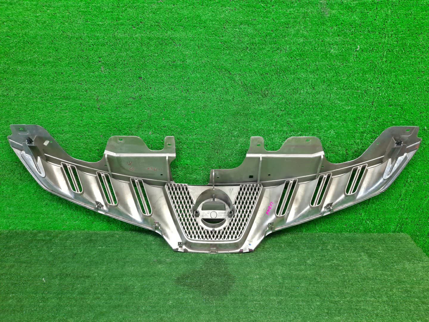 Решетка радиатора NISSAN MURANO TZ51, TNZ51, Z51, PNZ51 623101AA0A 4 ракурс