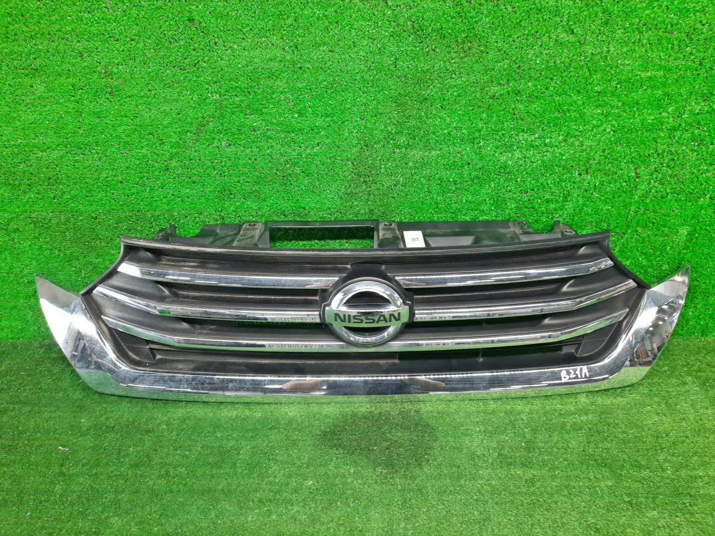 Решетка радиатора NISSAN DAYZ B21W 7450B092 1 ракурс