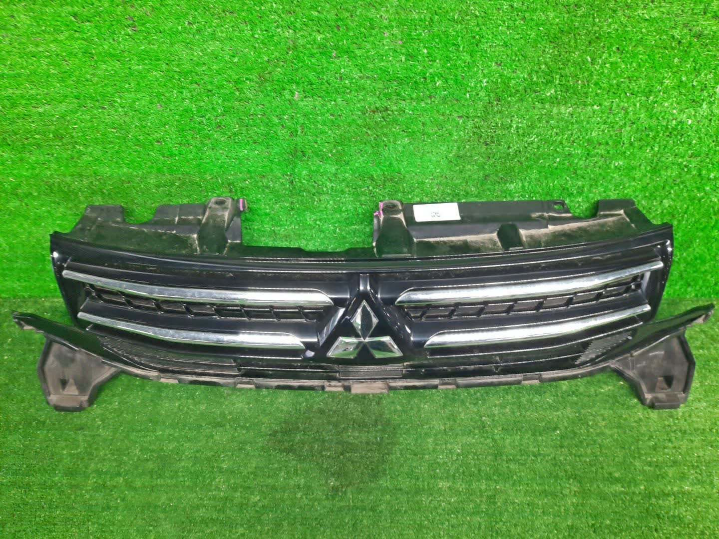 Решетка радиатора MITSUBISHI EK WAGON B11W 7450B02801 1 ракурс