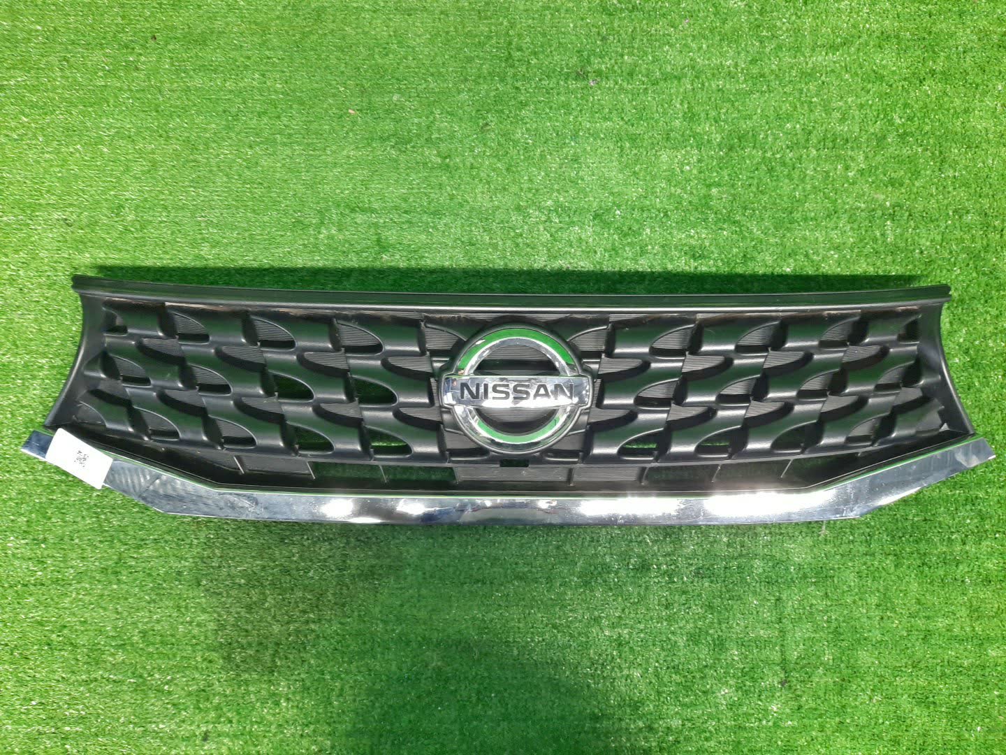 Решетка радиатора NISSAN DAYZ B21W 7450A83801 1 ракурс