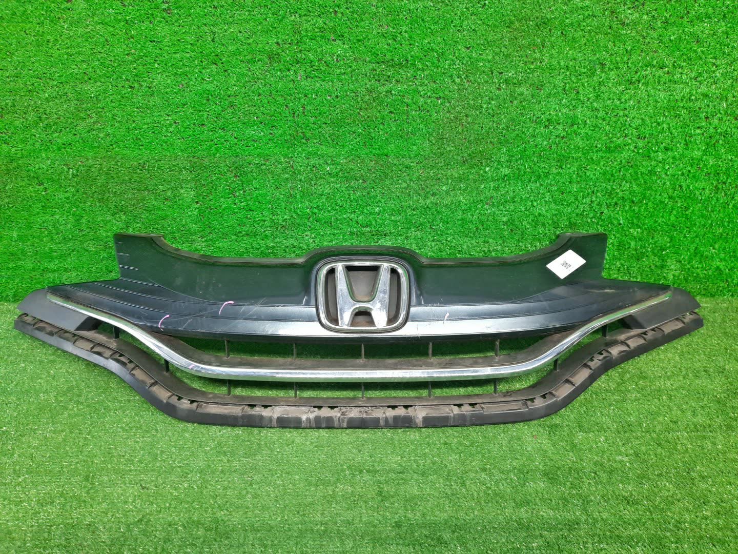 Решетка радиатора HONDA FIT GK6, GK3, GK5, GK4 71124T5A003 1 ракурс