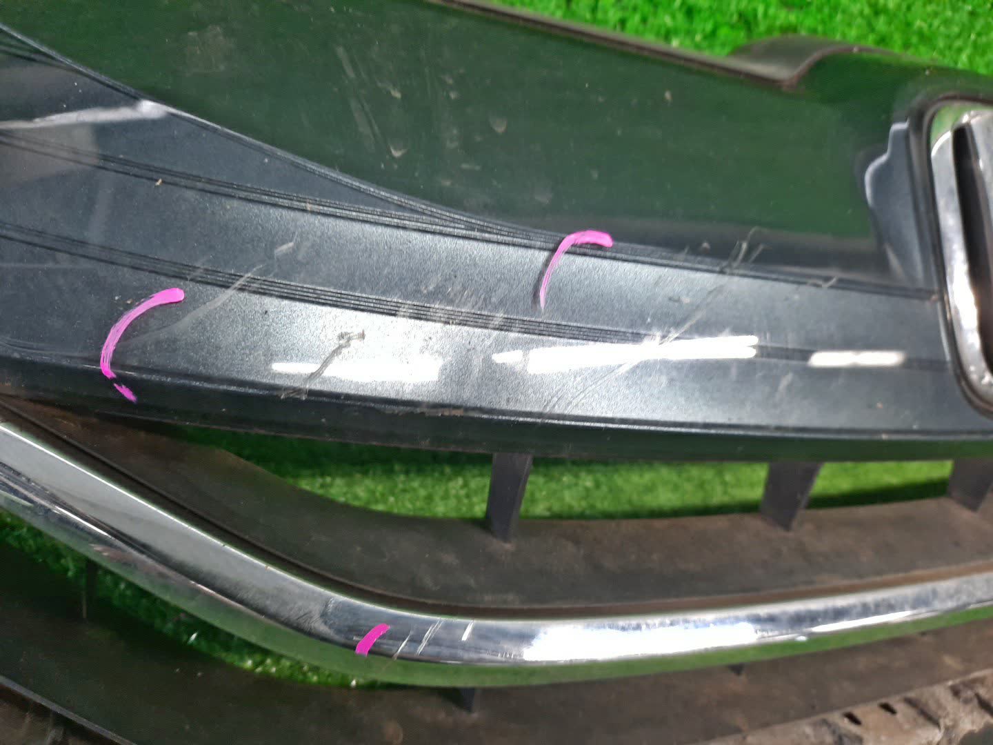 Решетка радиатора HONDA FIT GK6, GK3, GK5, GK4 71124T5A003 2 ракурс