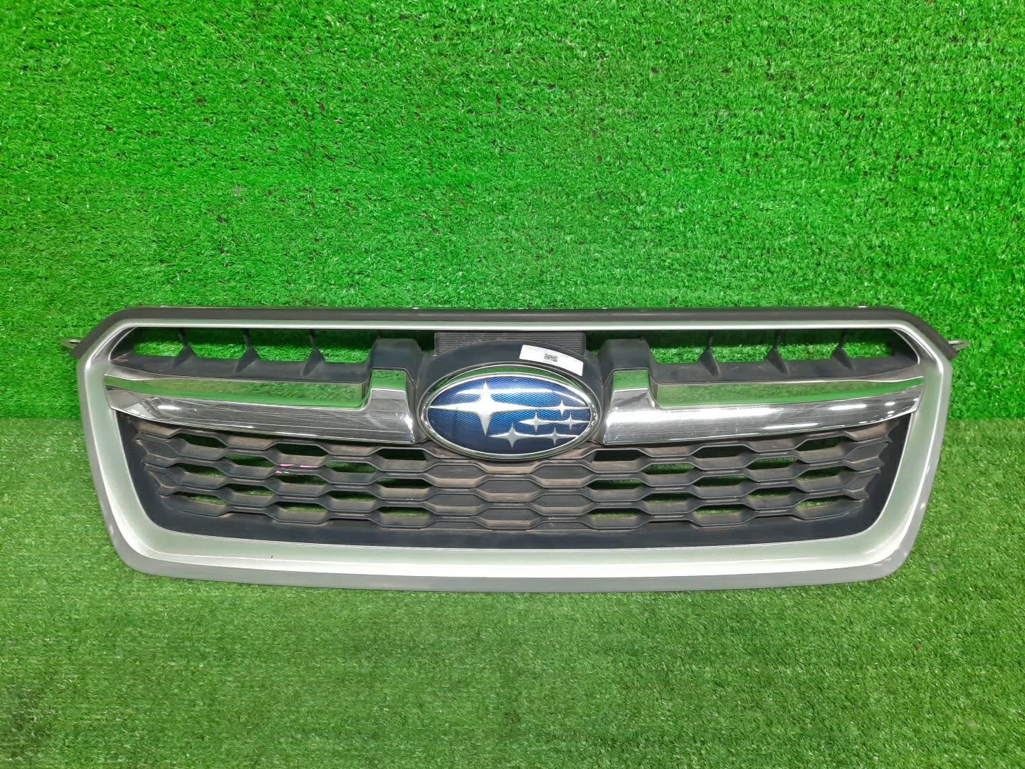 Решетка радиатора SUBARU IMPREZA GP2, GP3, GP6, GJ2, GJ3, GJ6, GJ7, GP7 91121FJ000 1 ракурс