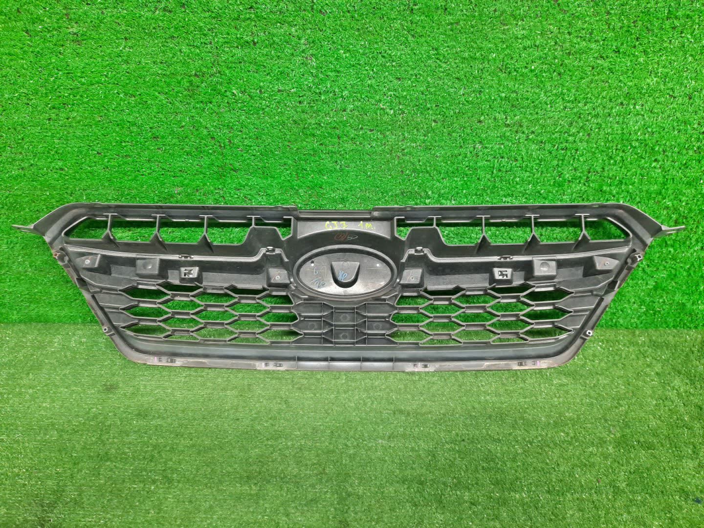 Решетка радиатора SUBARU IMPREZA GP2, GP3, GP6, GJ2, GJ3, GJ6, GJ7, GP7 91121FJ000 2 ракурс