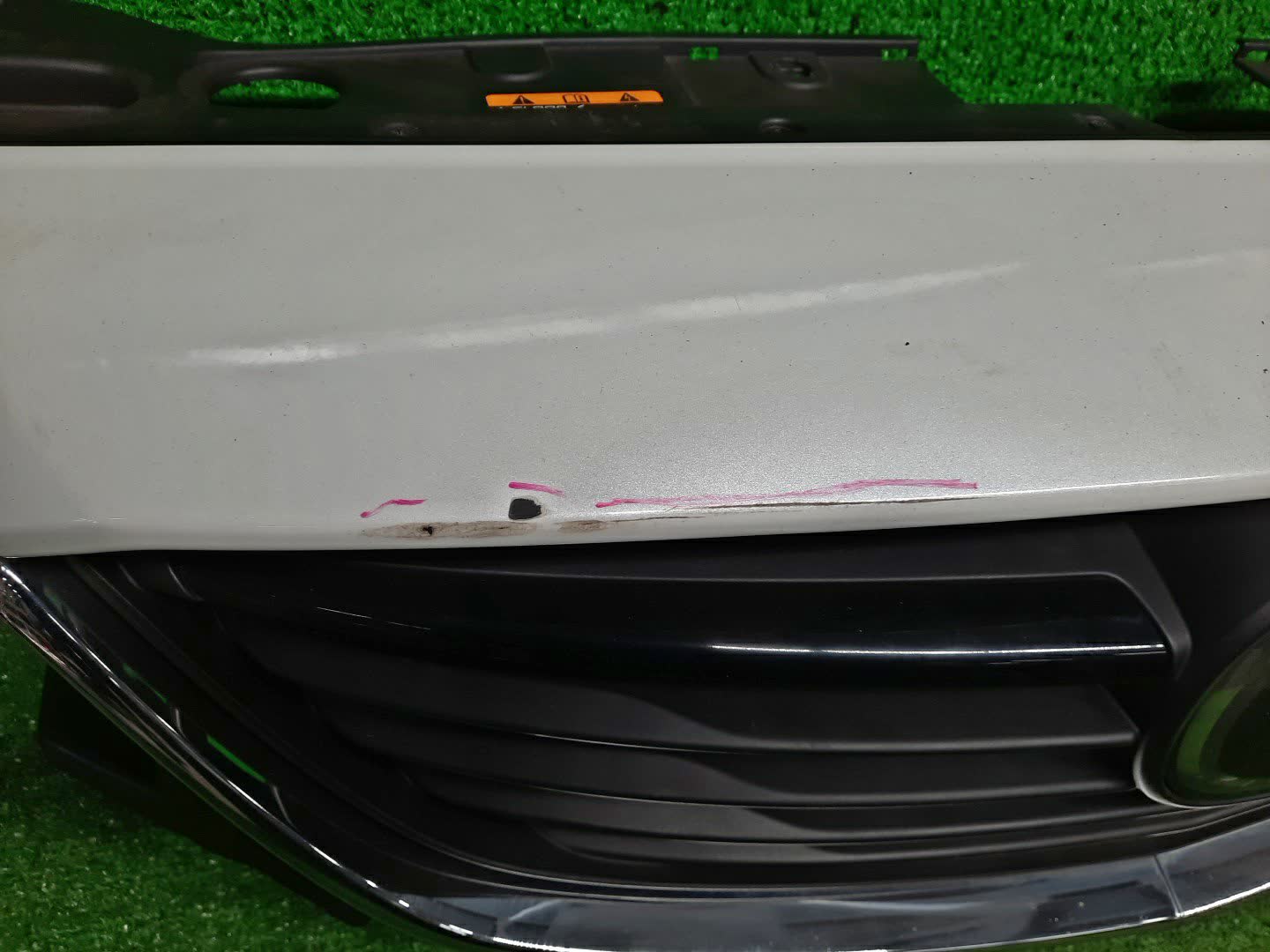 Решетка радиатора MAZDA ATENZA, 6 GJ5FW, GJEFW, GJ2FW GHP9-50712 2 ракурс