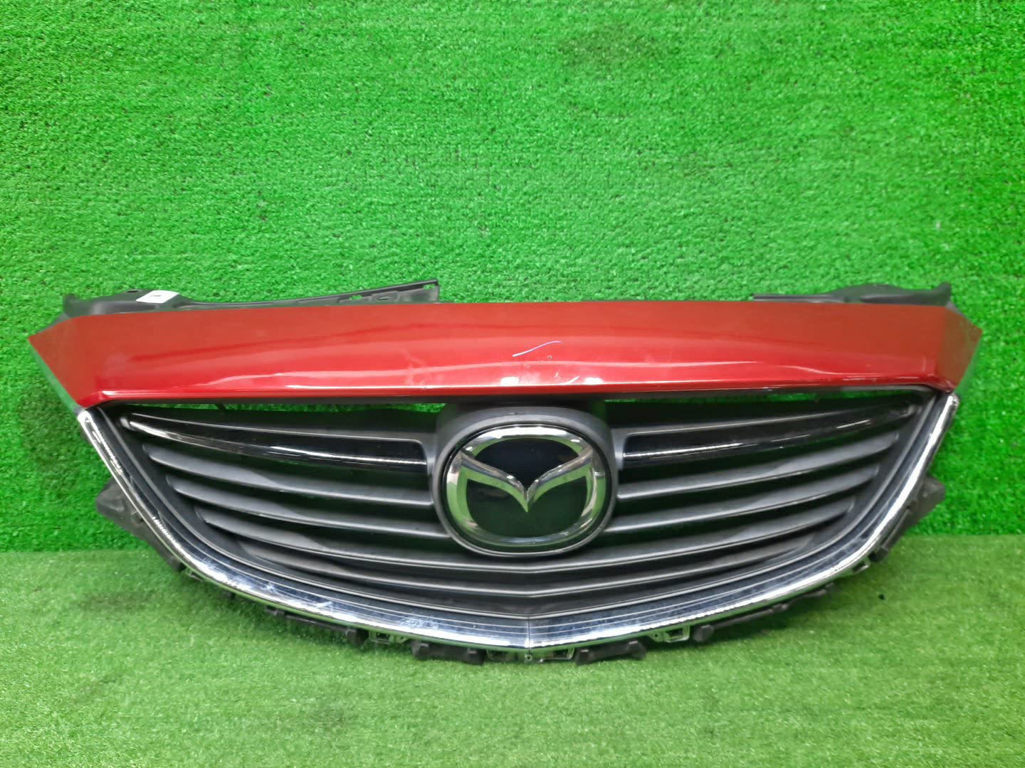 Решетка радиатора MAZDA ATENZA, MAZDA 6 GJ5FP, GJEFP, GJ2FP, GJ2AP, GJ526, GJ523 GHP9-50712 1 ракурс