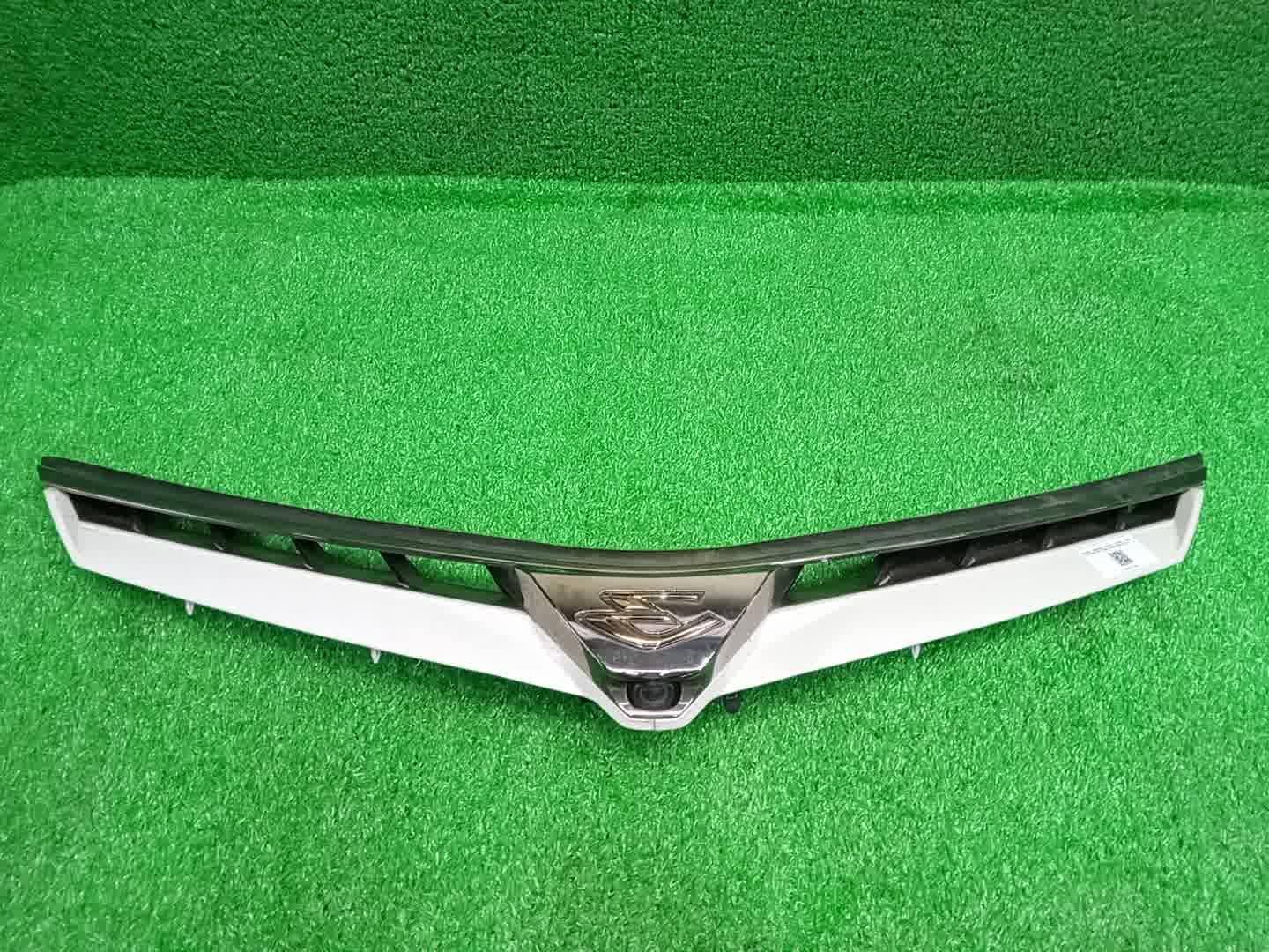 Решетка радиатора TOYOTA ESTIMA ACR50W 53101-28260 1 ракурс