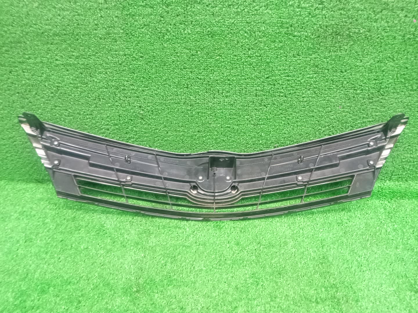 Решетка радиатора TOYOTA COROLLA FIELDER, COROLLA  AXIO ZRE162G, NZE164G, NZE161G, NKE165G, NRE161G, NZE161, NZE164, NRE161, NKE165, ZRE162, NRE160 53111-12D50 4 ракурс