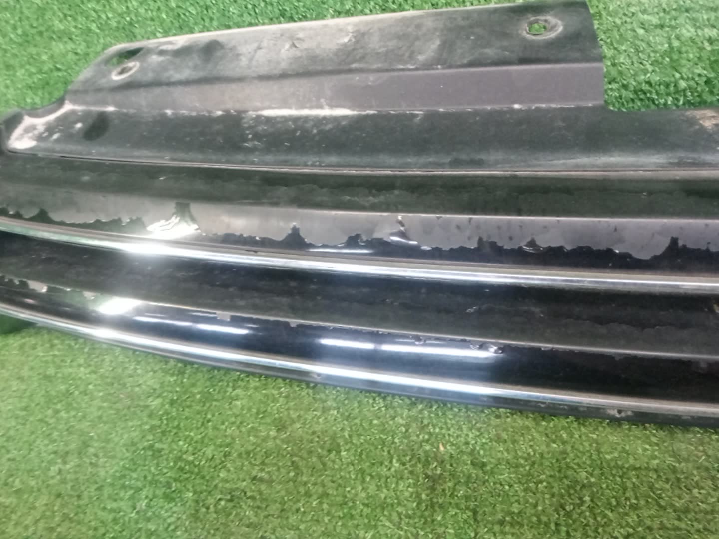 Решетка радиатора VOLKSWAGEN GOLF 5K1 1KG853651/651A 3 ракурс