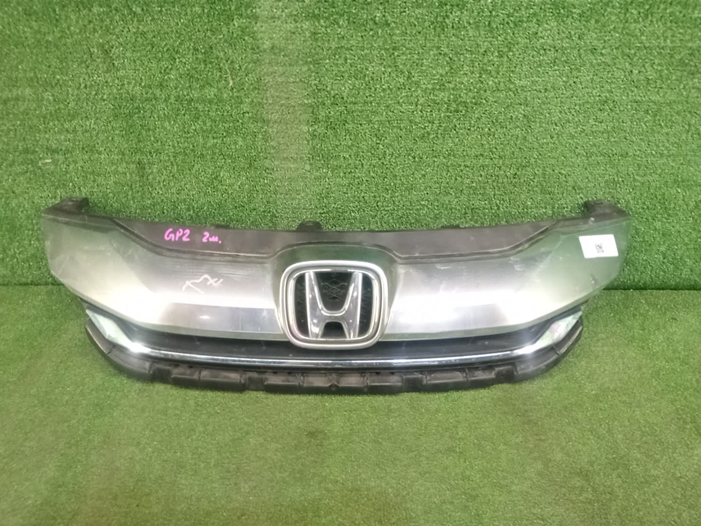 Решетка радиатора HONDA FIT SHUTTLE GP2 71121-TD7-J01-M1 1 ракурс