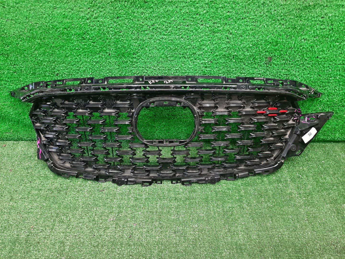 Решетка радиатора передняя MAZDA CX-5 KF5P, KF2P, KFEP KSD550719 1 ракурс