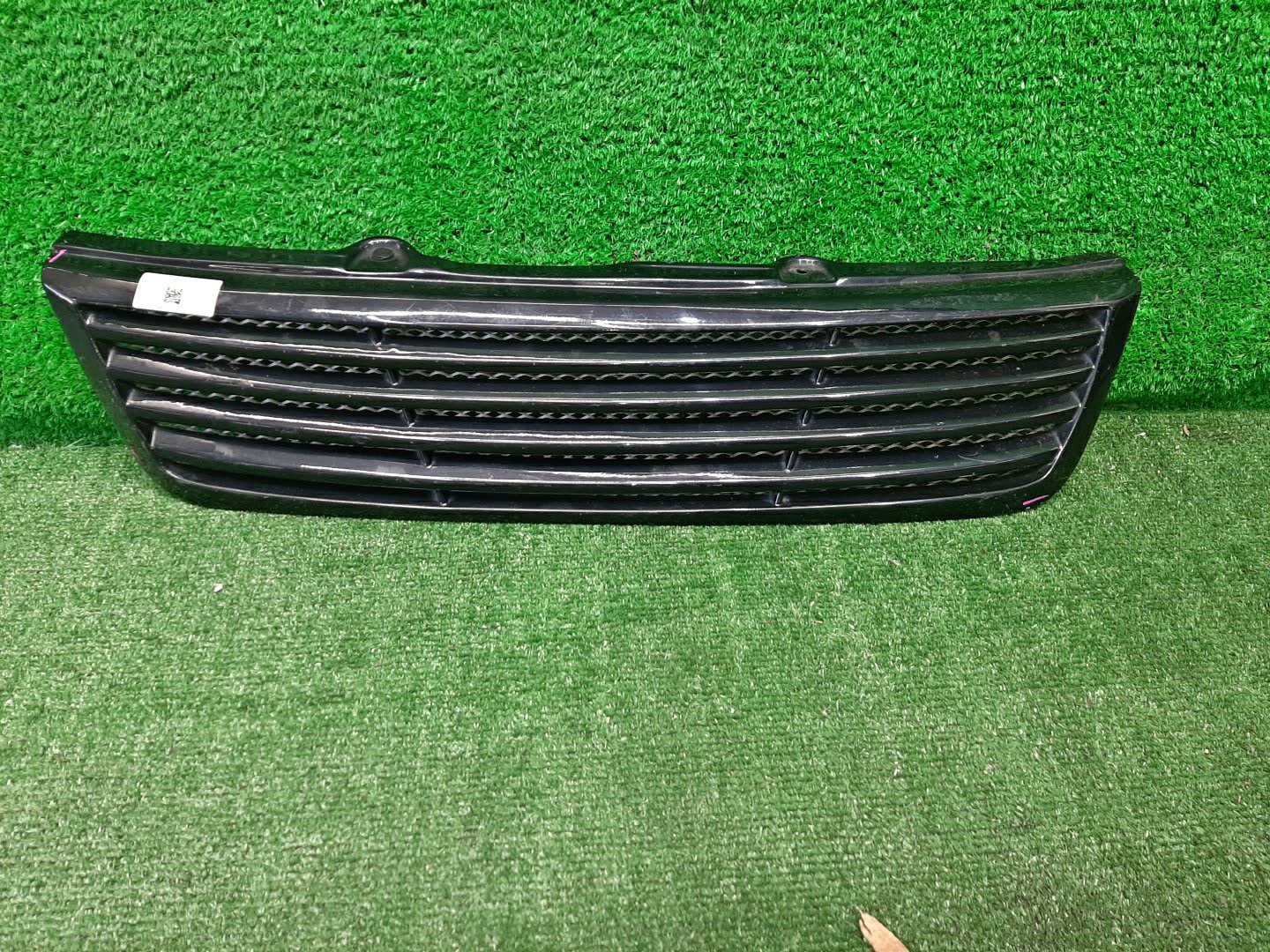 Решетка радиатора передняя SUZUKI KEI HN21S, HN11S, HN22S, HN12S 1 ракурс