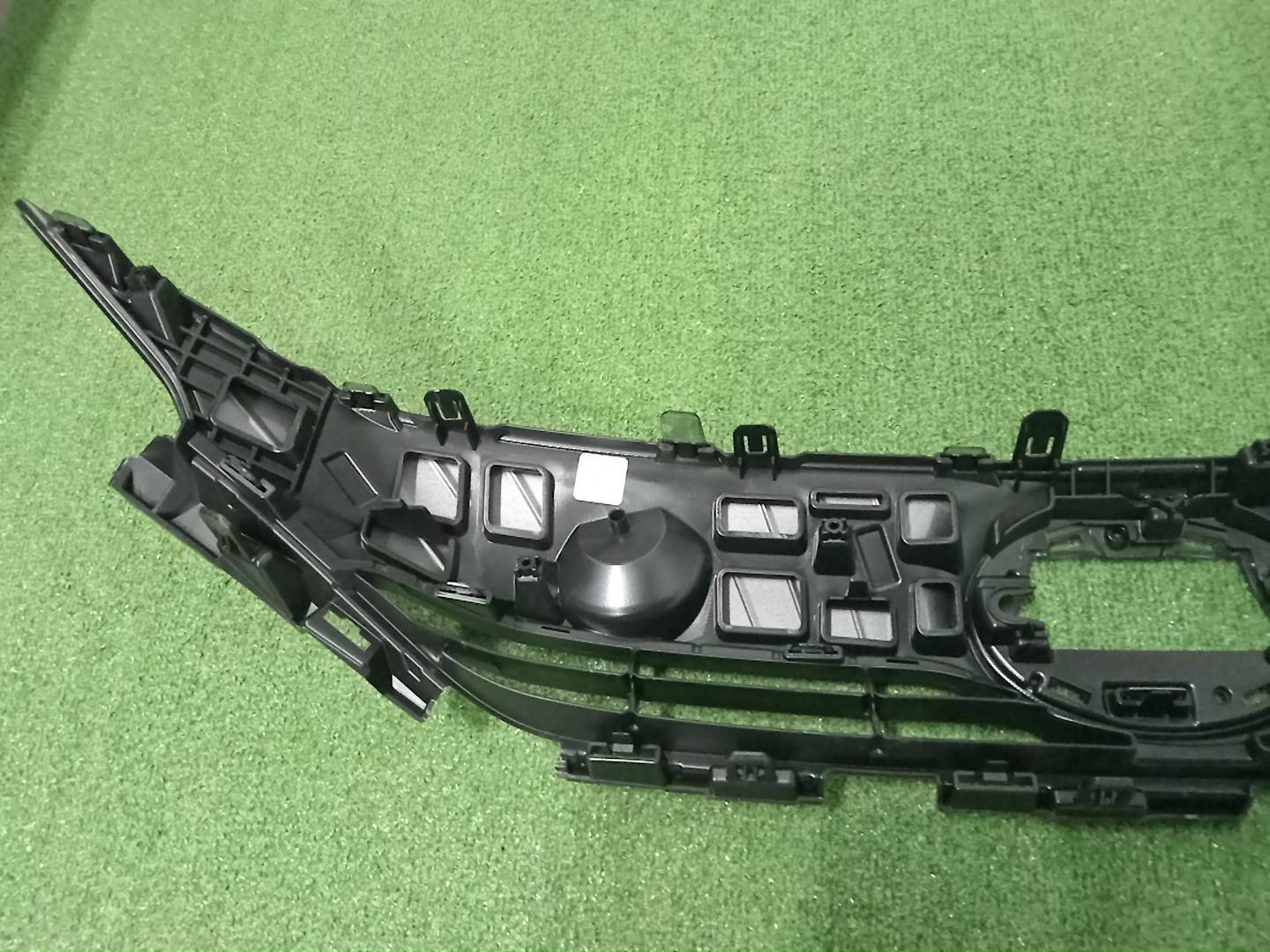 Решетка радиатора TOYOTA HARRIER AXUH80 53101-48B61 5 ракурс