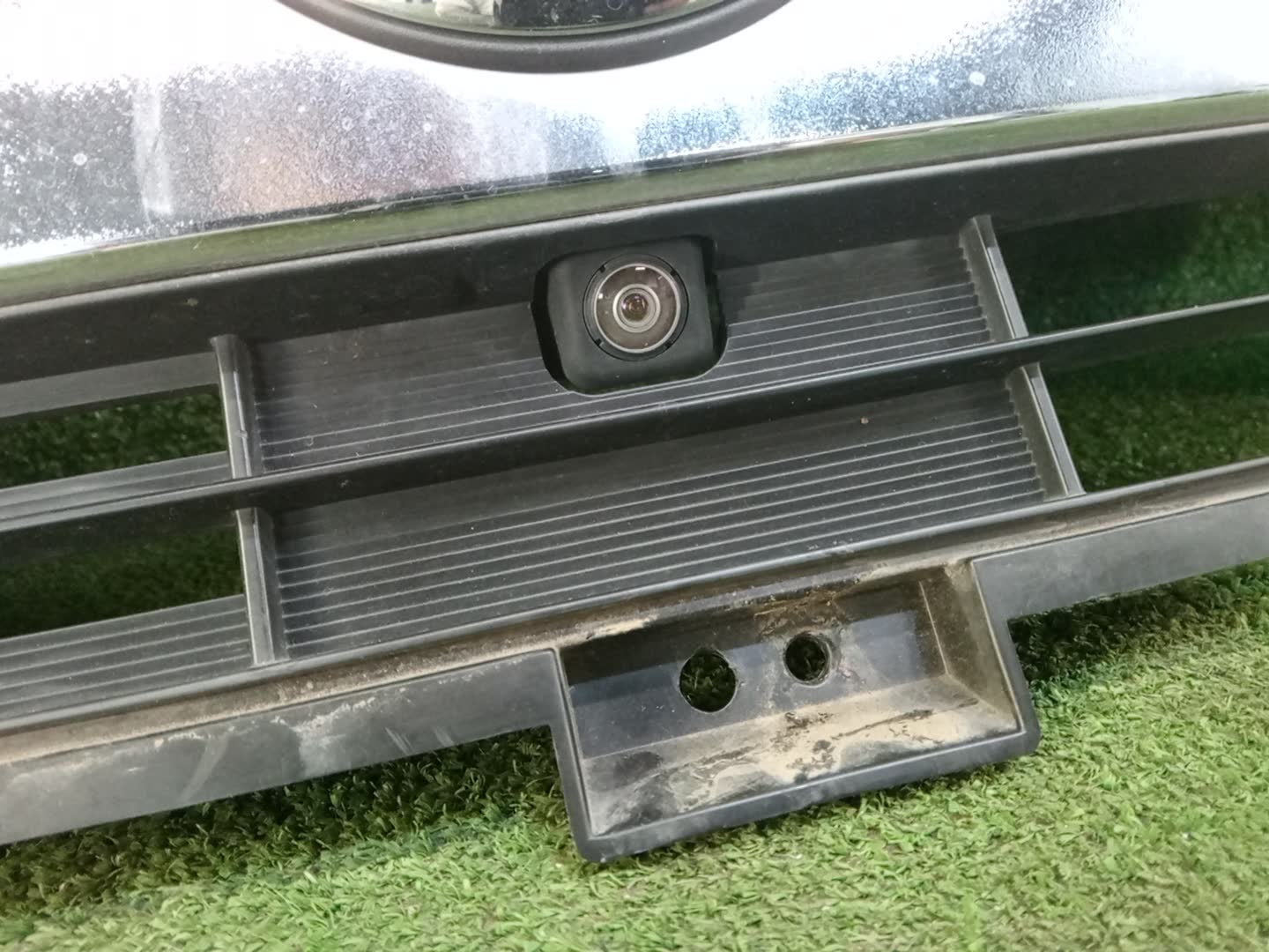 Решетка радиатора NISSAN DAYZ B21W 6400G912 2 ракурс