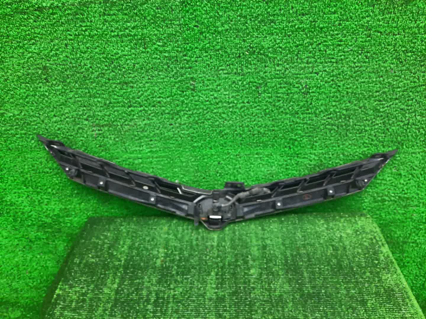 Решетка радиатора TOYOTA ESTIMA GSR50W 53101-28260 2 ракурс