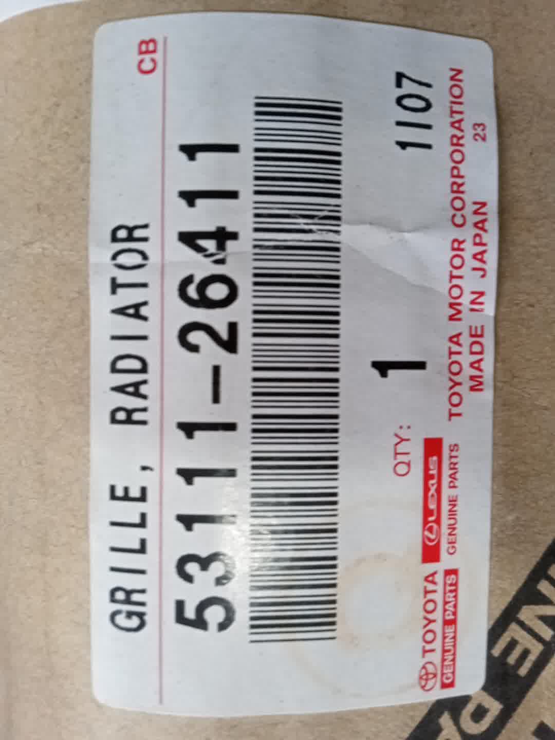 Решетка радиатора TOYOTA HIACE KDH222 53111-26411 4 ракурс
