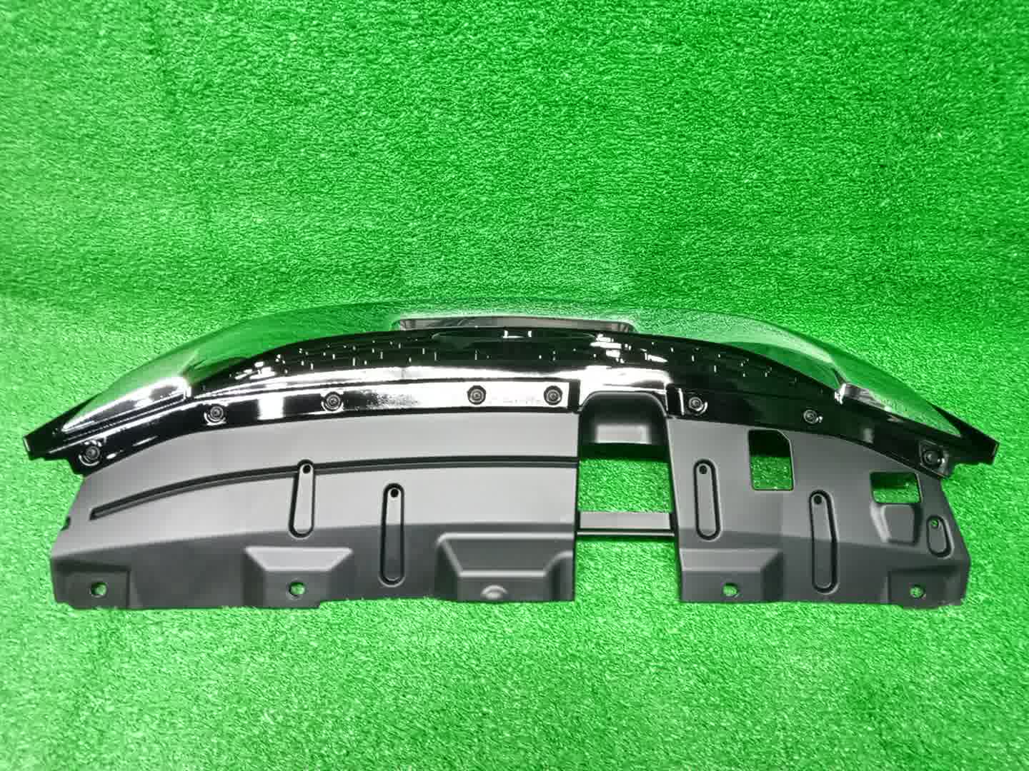 Решетка радиатора NISSAN QASHQAI J11 62310-HV32B 3 ракурс