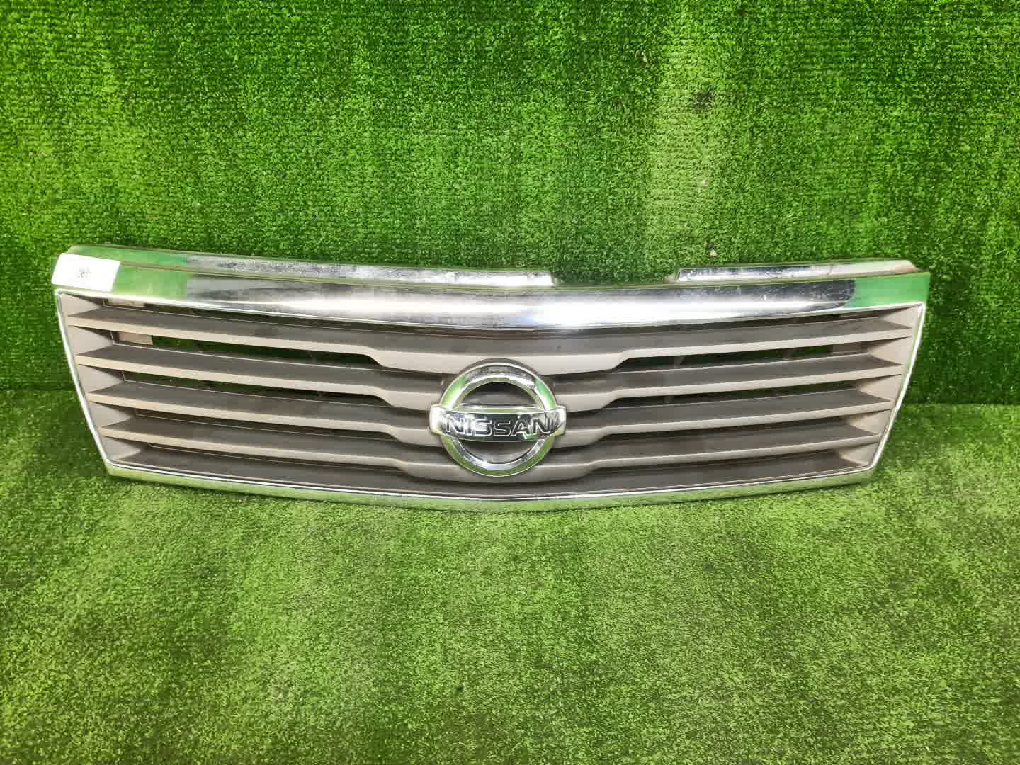 Решетка радиатора NISSAN LIBERTY RM12 62310-WF700 1 ракурс