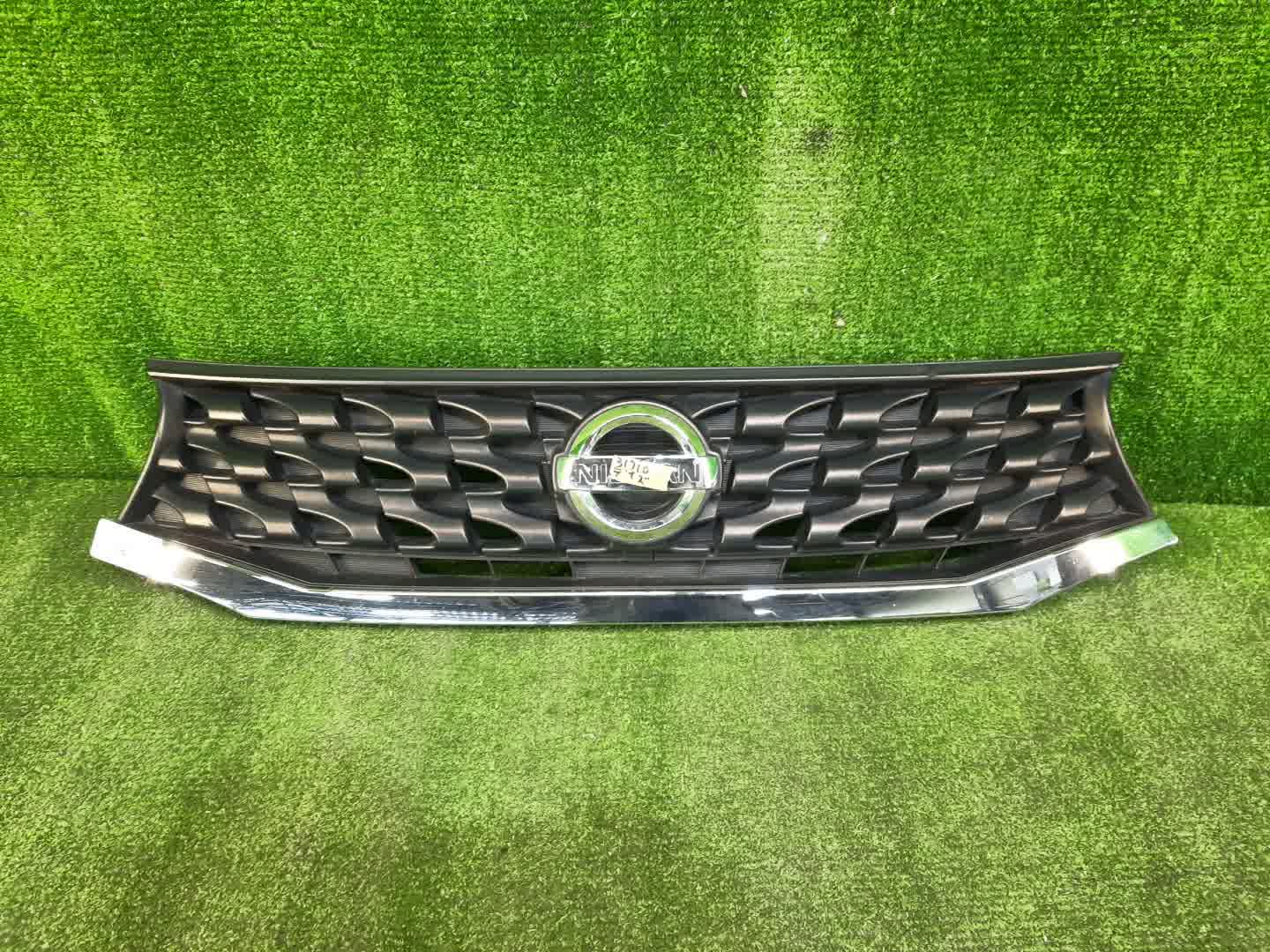 Решетка радиатора NISSAN DAYZ B21W 7450A838 1 ракурс