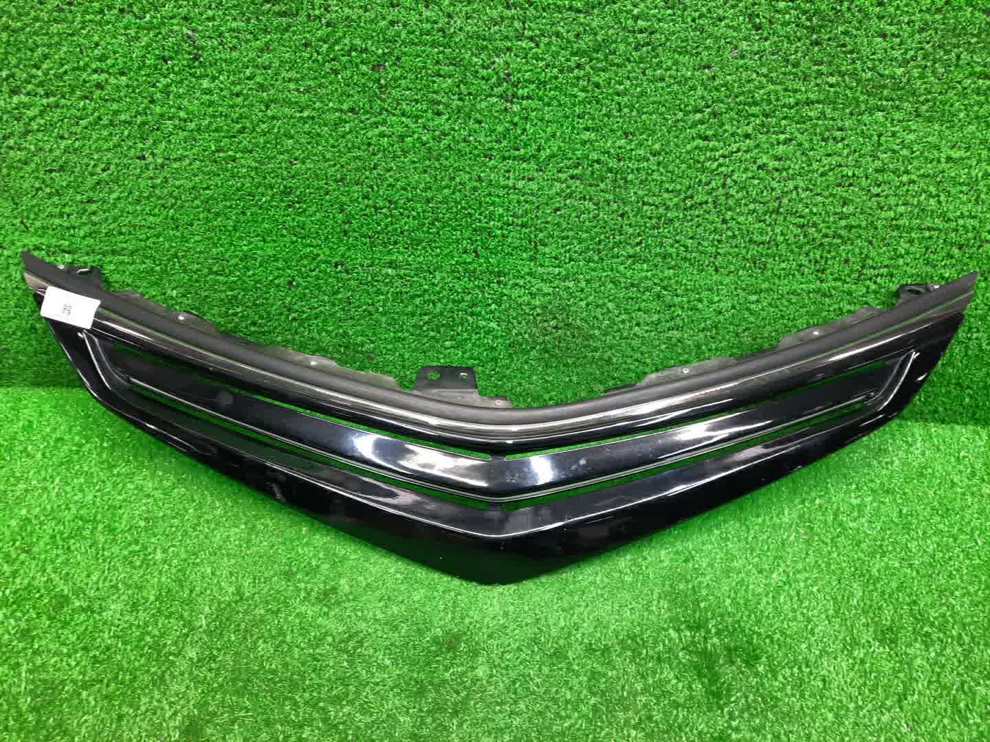 Решетка радиатора TOYOTA ESTIMA ACR50W 1 ракурс