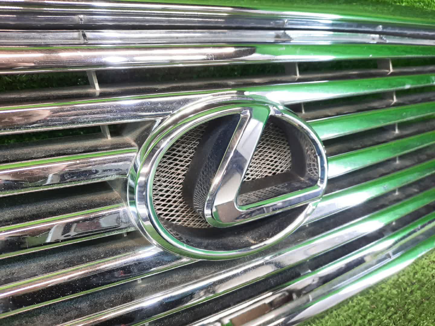Решетка радиатора TOYOTA CELSIOR, LS430 UCF31, UCF30 2 ракурс