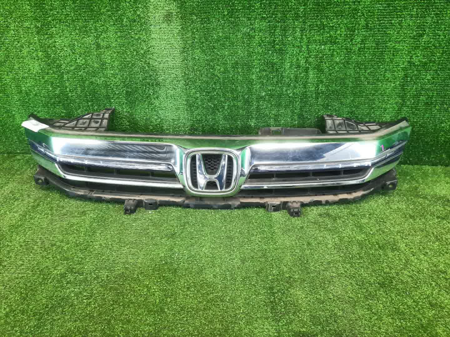 Решетка радиатора HONDA INSIGHT ZE3, ZE2 71126-TM9-J0 2 ракурс