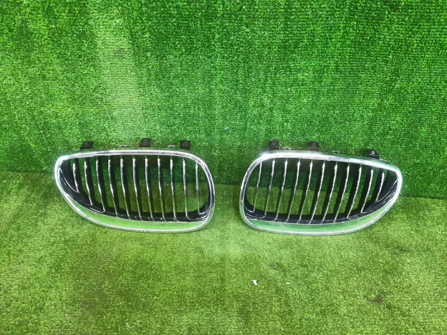 Решетка радиатора левая BMW 5-Series E60 10627110 1 ракурс Решетка радиатора левая BMW 5-Series E60 10627110 1 ракурс