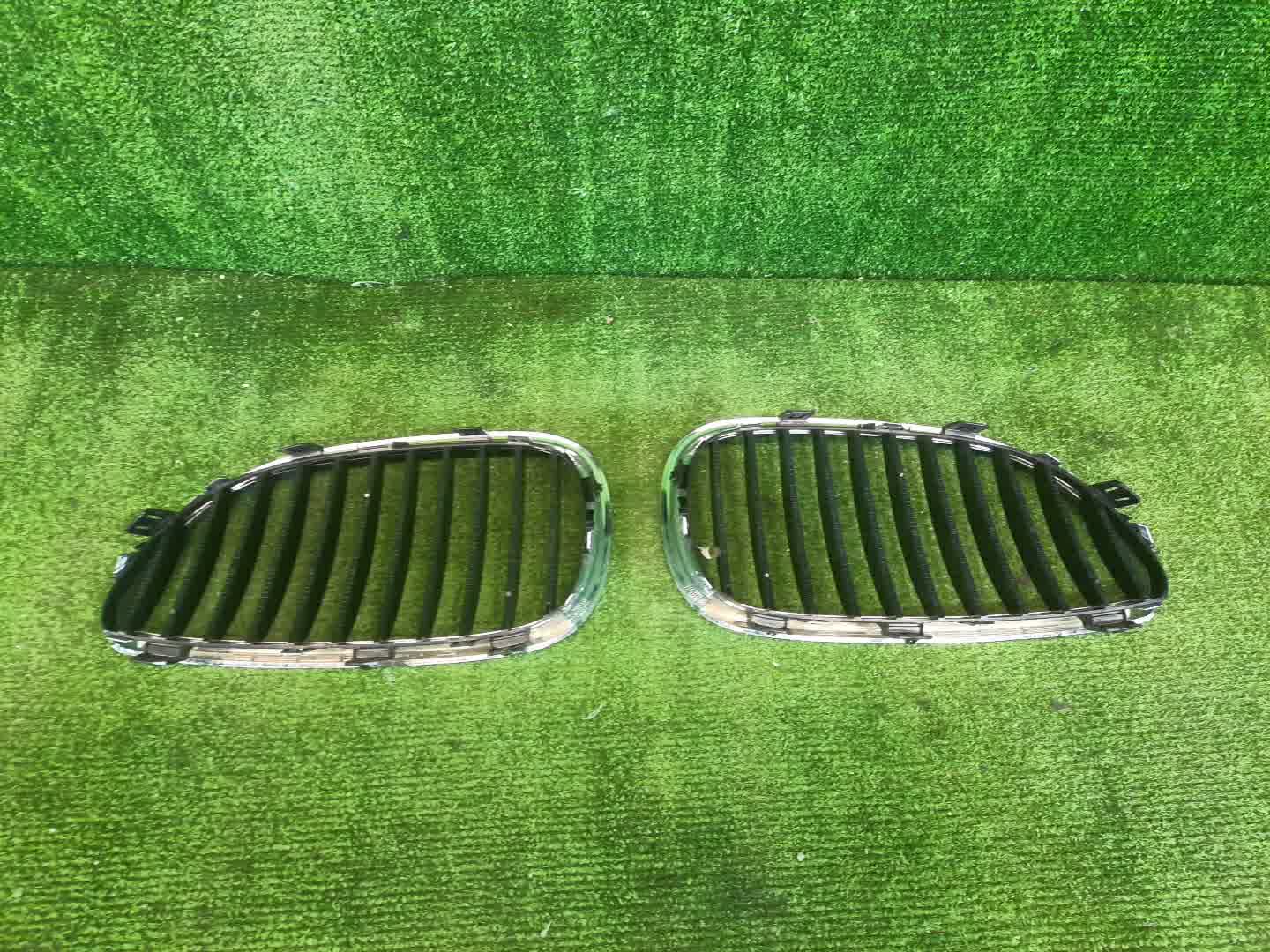 Решетка радиатора левая BMW 5-Series E60 10627110 2 ракурс