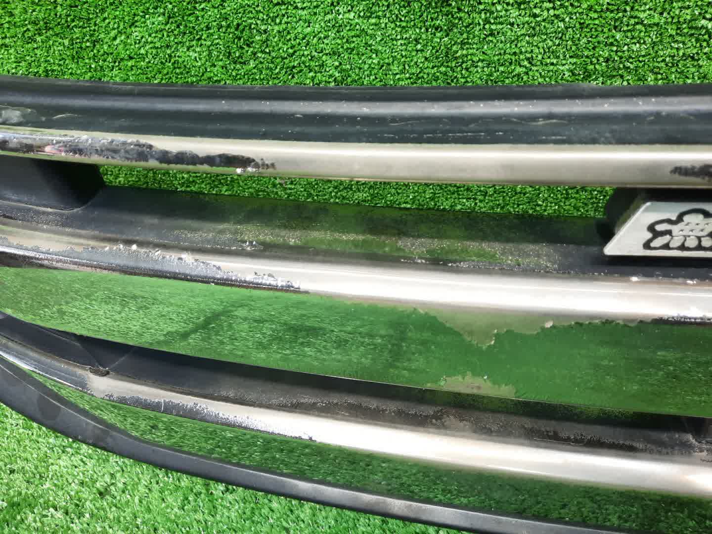 Решетка радиатора HONDA STEPWGN RG1, RG3, RG2 75100-XKN-K0S0 2 ракурс Решетка радиатора HONDA STEPWGN RG1, RG3, RG2 75100-XKN-K0S0 2 ракурс