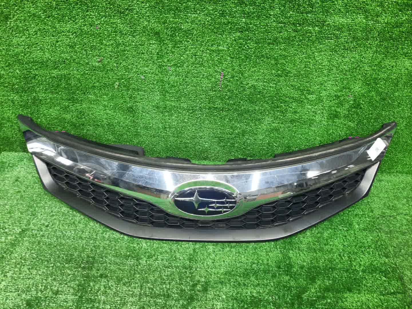 Решетка радиатора SUBARU TREZIA NCP120 53111-52420 1 ракурс