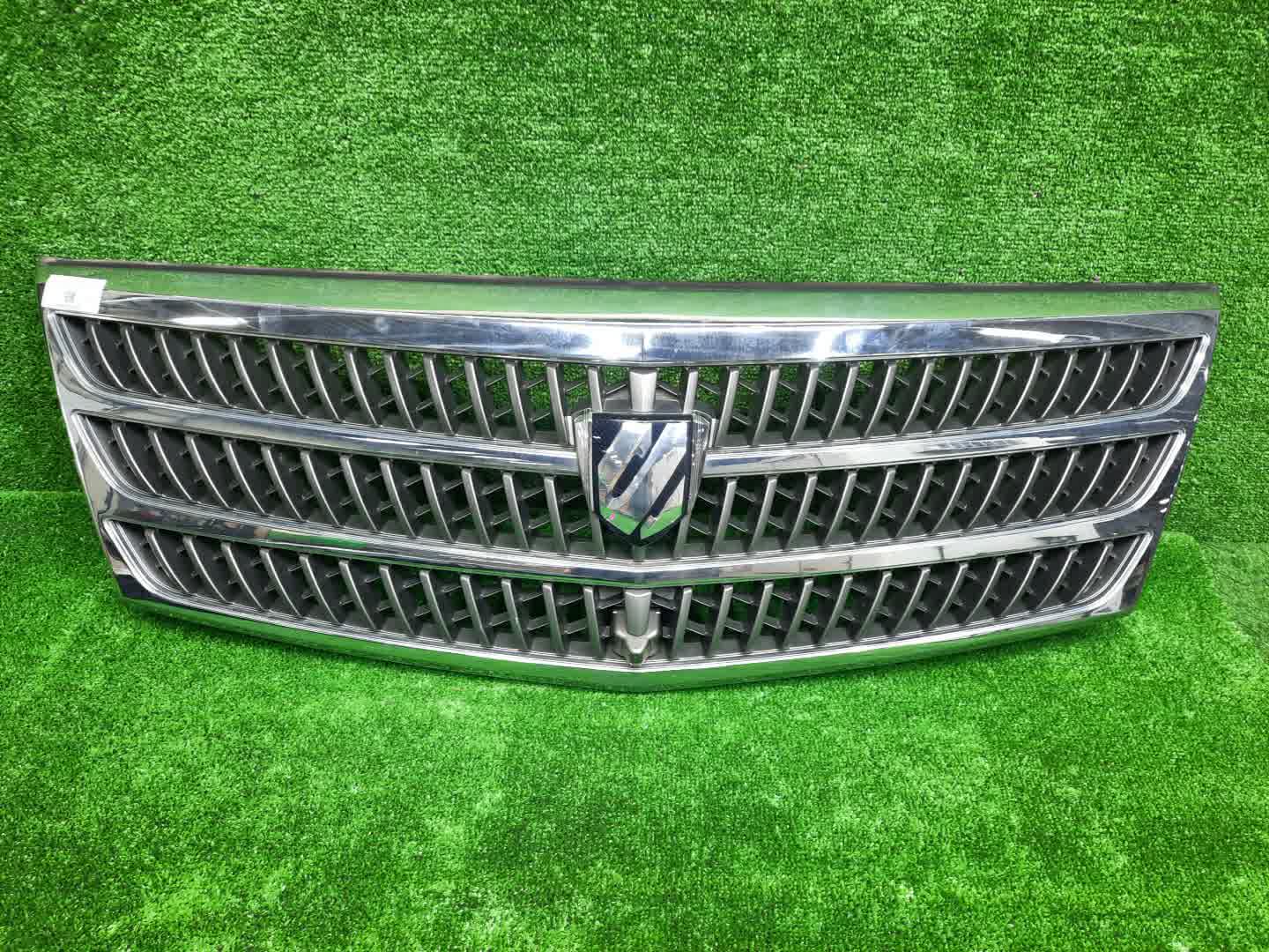 Решетка радиатора TOYOTA ALPHARD MNH15W, MNH10W, ANH15W, ANH10W 53101-58010 1 ракурс