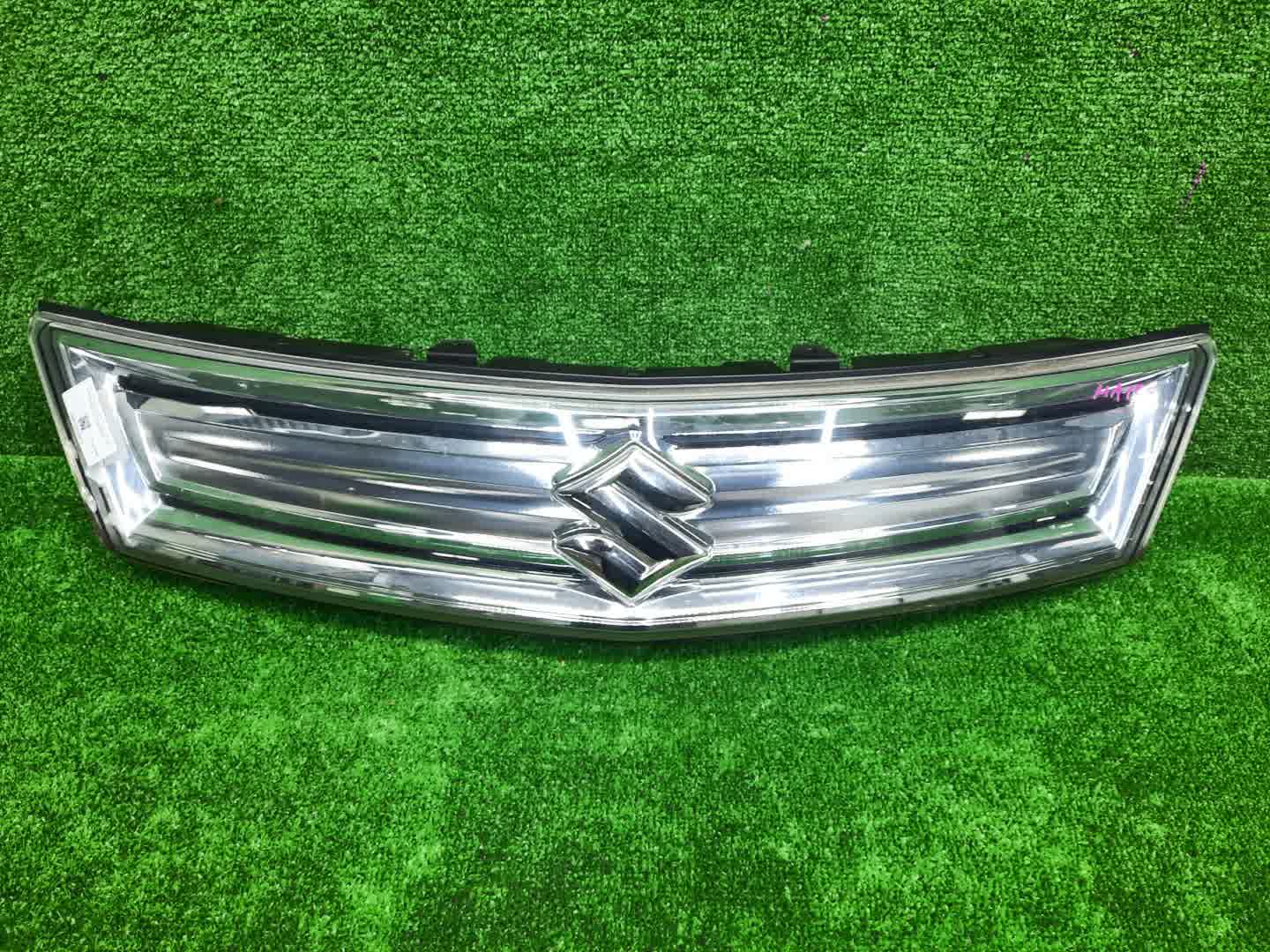 Решетка радиатора SUZUKI SOLIO MA15S 72110-54M6 1 ракурс