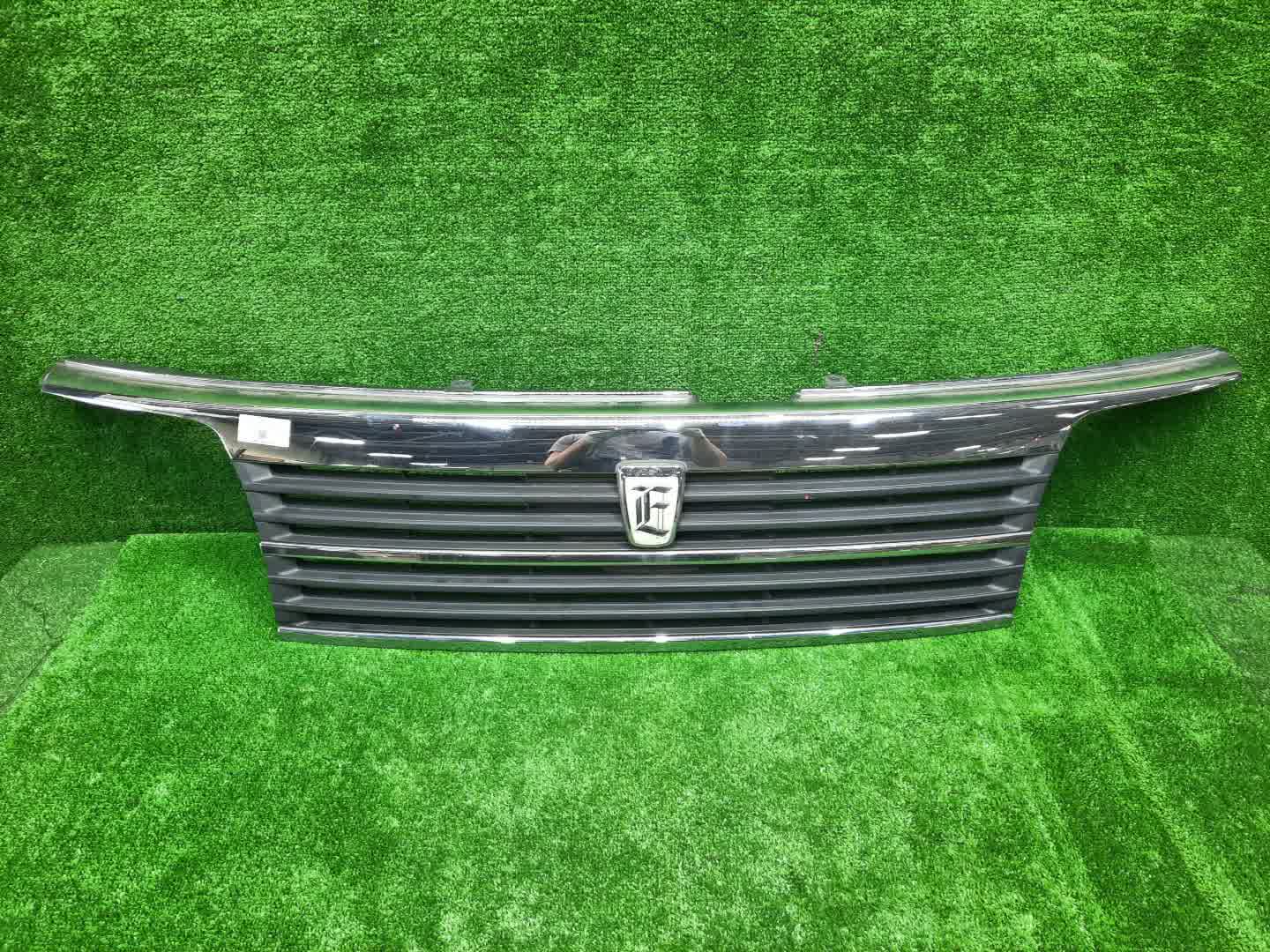 Решетка радиатора передняя NISSAN ELGRAND ATE50, AVE50, ATWE50, ALWE50, APWE50, AVWE50, APE50, ALE50 62310-VE000 1 ракурс