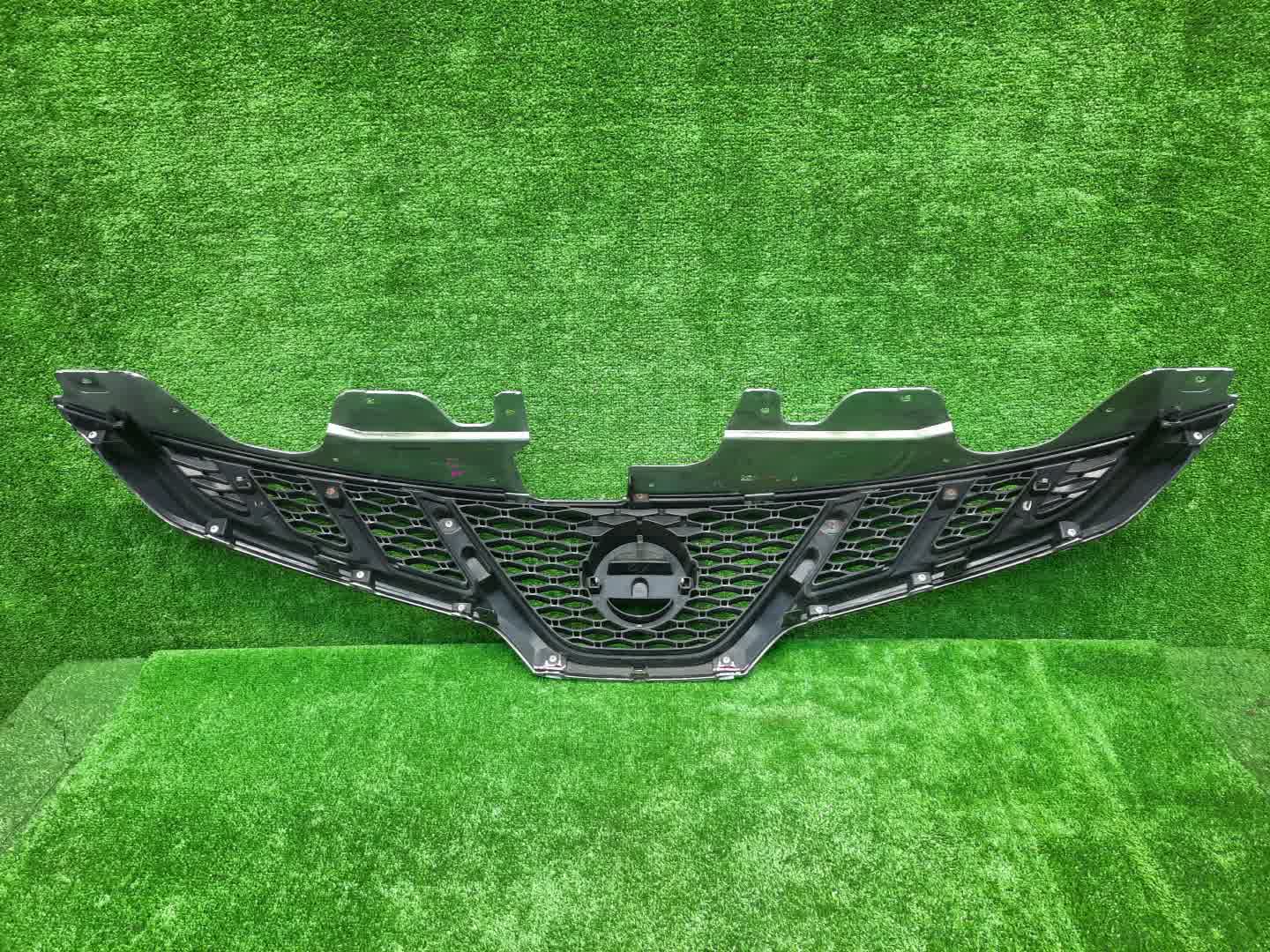 Решетка радиатора NISSAN MURANO TZ51, TNZ51, Z51, PNZ51 62310-1SZ0A 2 ракурс