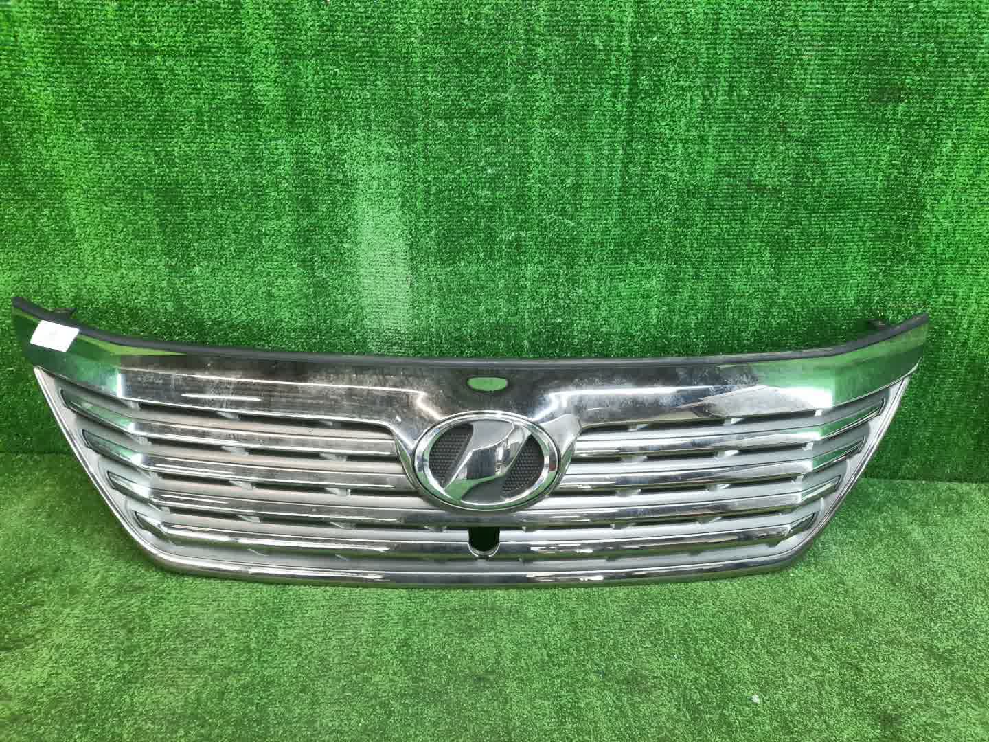 Решетка радиатора TOYOTA VELLFIRE ANH25W, GGH25W, GGH20W, ANH20W 53101-58140 1 ракурс