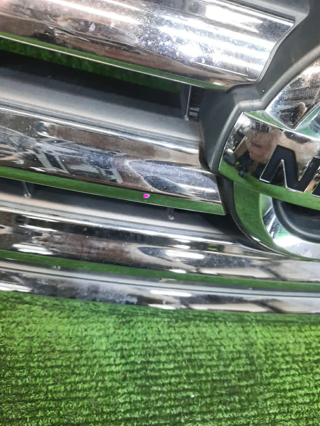 Решетка радиатора NISSAN SERENA C26 62310-3GS0A 2 ракурс