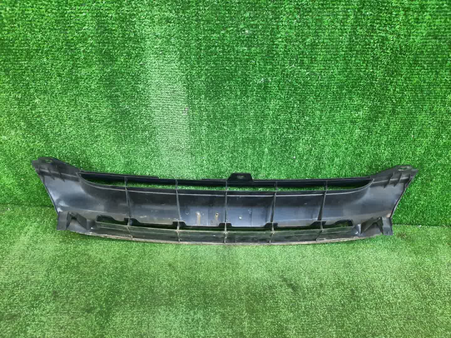 Решетка радиатора TOYOTA CALDINA ST215W, ST210G, ST215G, CT216, ST210, AT211, ST215, CT216G, AT211G 53111-21070 2 ракурс