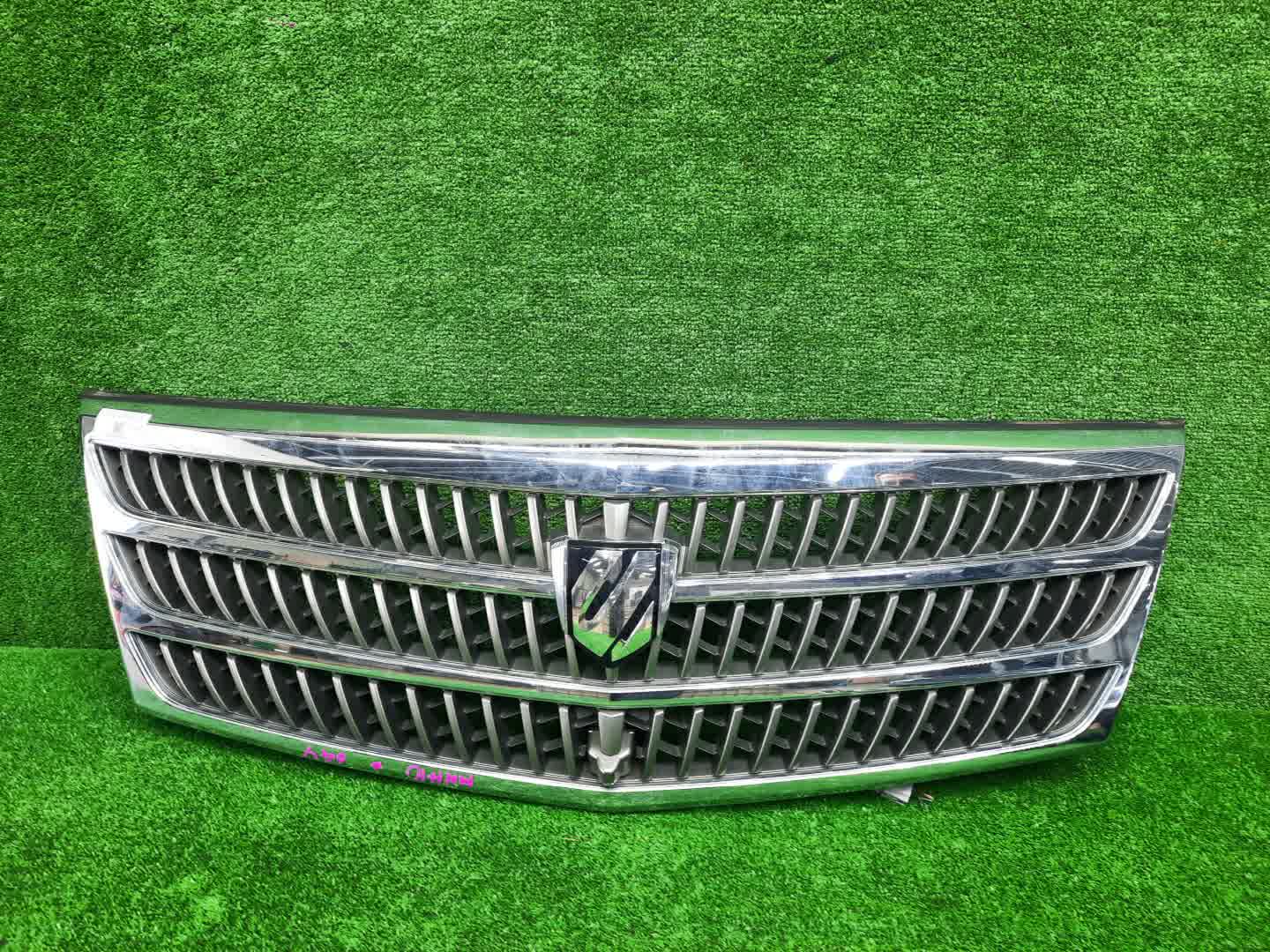Решетка радиатора TOYOTA ALPHARD MNH15W, MNH10W, ANH15W, ANH10W 53101-58010 1 ракурс