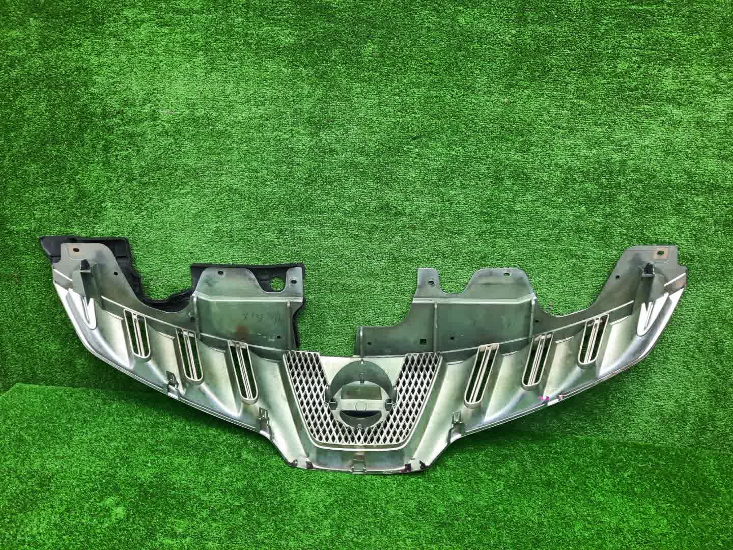 Решетка радиатора NISSAN MURANO TZ51, TNZ51, Z51, PNZ51 62310-1AA0A 2 ракурс