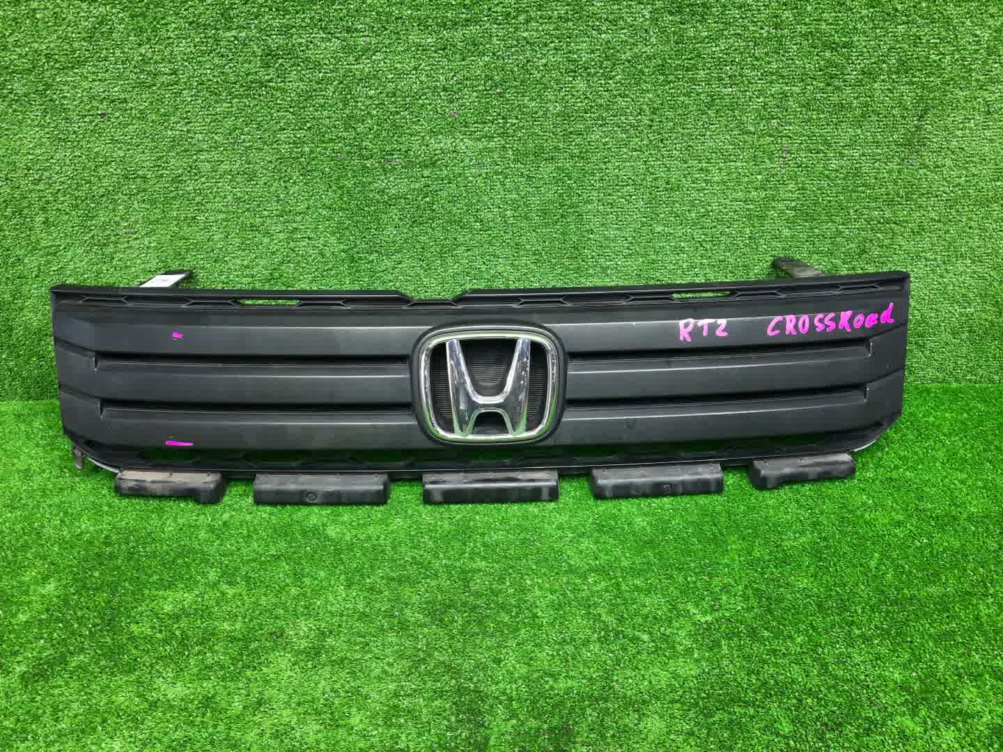 Решетка радиатора HONDA CROSSROAD RT2, RT1, RT3, RT4 71121-SYP-003/71121-SYP-J31 1 ракурс Решетка радиатора HONDA CROSSROAD RT2, RT1, RT3, RT4 71121-SYP-003/71121-SYP-J31 1 ракурс