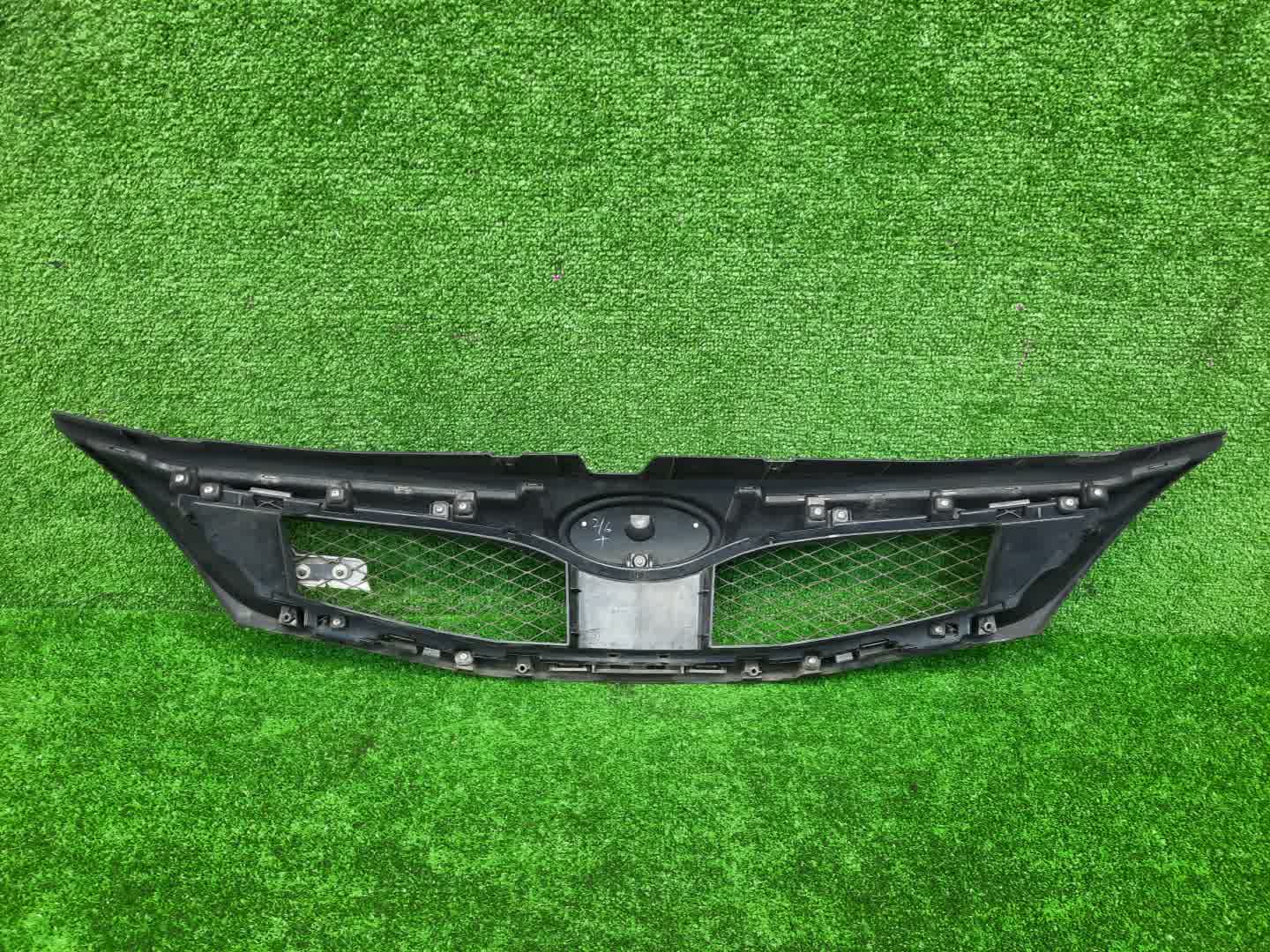 Решетка радиатора SUBARU IMPREZA WRX STI GRF 2 ракурс