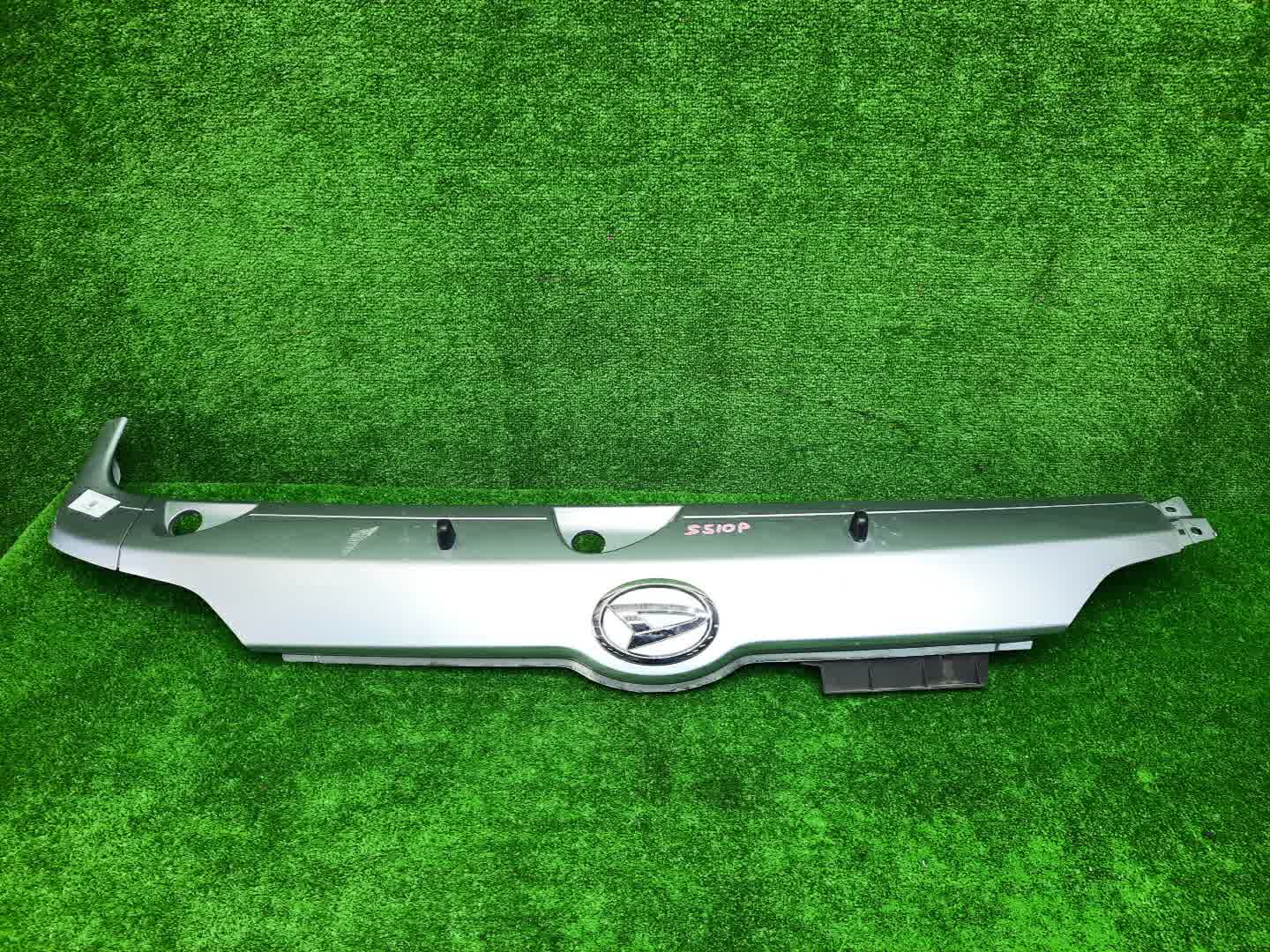 Решетка радиатора DAIHATSU HIJET TRUCK S510P 53101-P501 1 ракурс