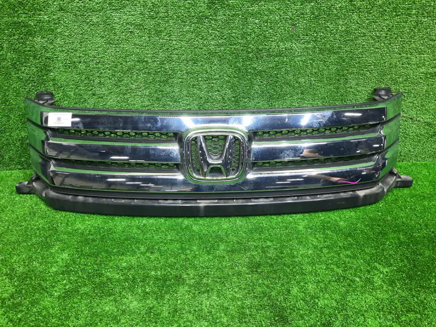 Решетка радиатора HONDA FREED SPIKE GB4 71121-SFM-003 1 ракурс
